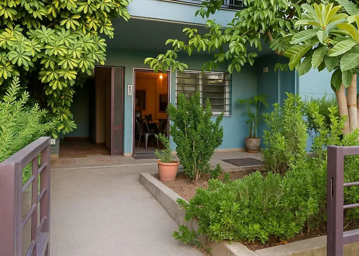 Urban Living, Minicasa Nomad - Kalamata\'S Hideaway