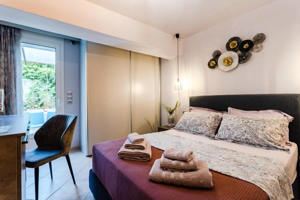 Urban Living, Minicasa Nomad - Kalamata's Hideaway Holiday home